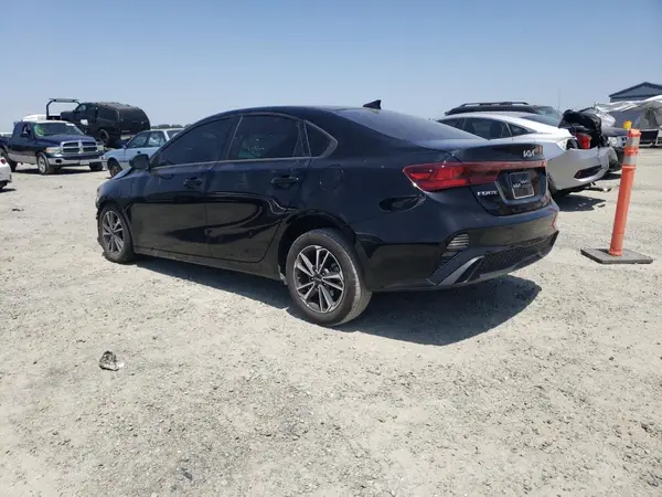 3KPF24AD7PE669736 2023 KIA FORTE - Image 2