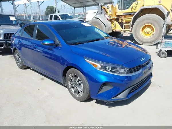 3KPF24AD7PE670014 2023 KIA FORTE - Image 1