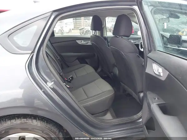 3KPF24AD7PE676959 2023 KIA FORTE - Image 8