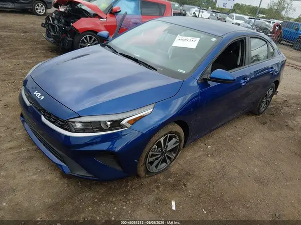 3KPF24AD7PE680994 2023 KIA FORTE - Image 2