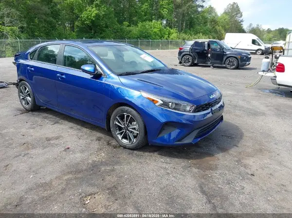 3KPF24AD7PE682132 2023 KIA FORTE - Image 1