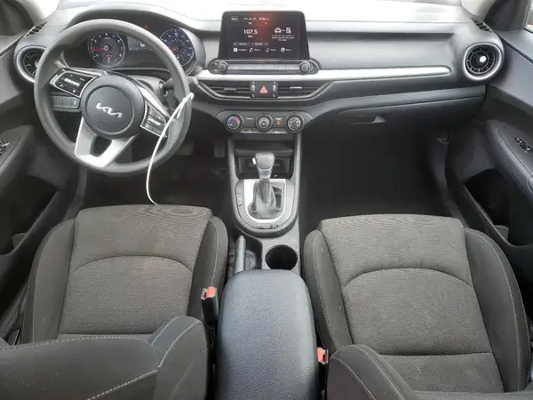 3KPF24AD7PE682194 2023 KIA FORTE - Image 8