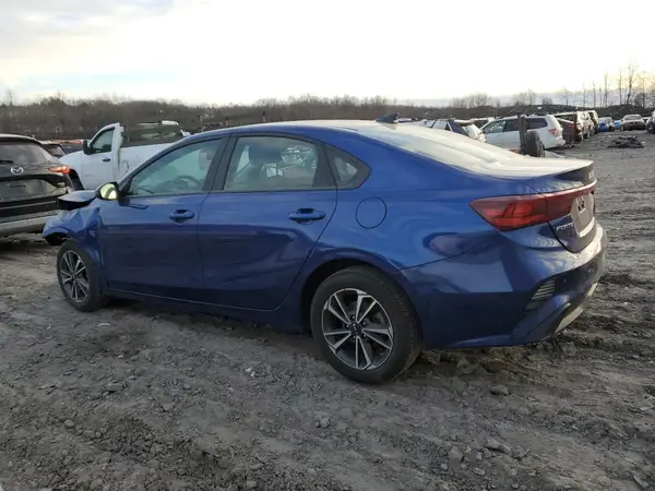 3KPF24AD7PE685452 2023 KIA FORTE - Image 2