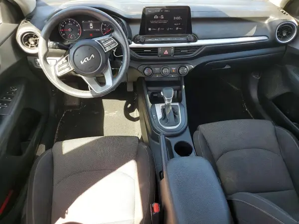3KPF24AD7PE686178 2023 KIA FORTE - Image 8