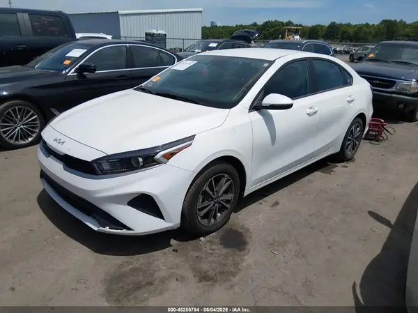 3KPF24AD7PE687234 2023 KIA FORTE - Image 2