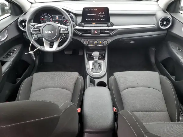 3KPF24AD7PE688190 2023 KIA FORTE - Image 8