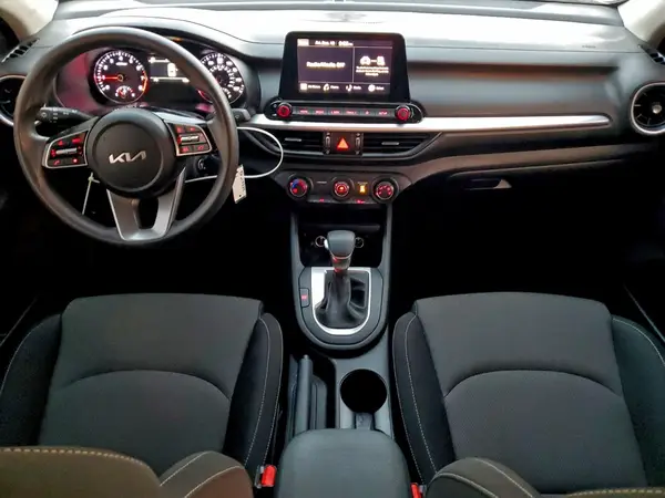 3KPF24AD7PE690800 2023 KIA FORTE - Image 8