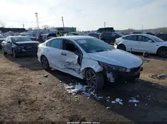 3KPF24AD7RE696132 2024 KIA FORTE