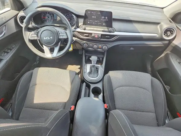 3KPF24AD7RE697667 2024 KIA FORTE - Image 8