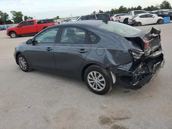 3KPF24AD7RE697717 2024 KIA FORTE - Image 2