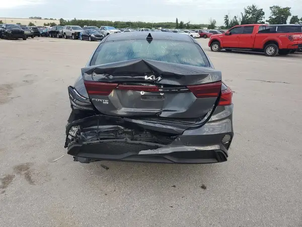 2024 KIA FORTE auction photo 6