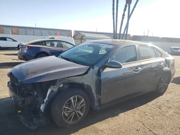 3KPF24AD7RE701264 2024 KIA FORTE - Image 1