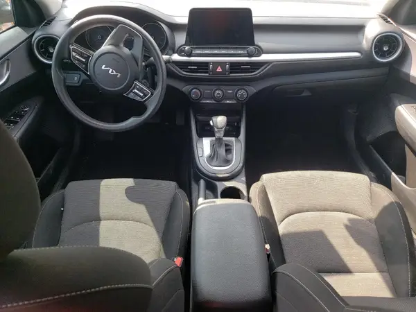 3KPF24AD7RE702222 2024 KIA FORTE - Image 8