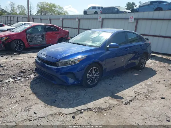 3KPF24AD7RE703743 2024 KIA FORTE - Image 2