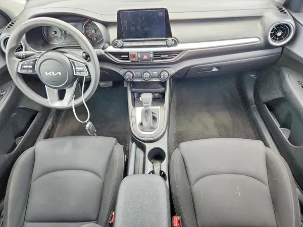 3KPF24AD7RE705752 2024 KIA FORTE - Image 8