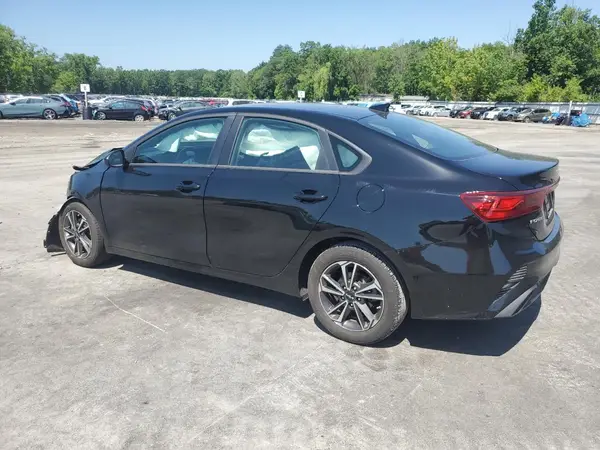 3KPF24AD7RE706027 2024 KIA FORTE - Image 2