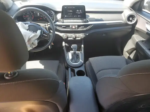 3KPF24AD7RE706027 2024 KIA FORTE - Image 8