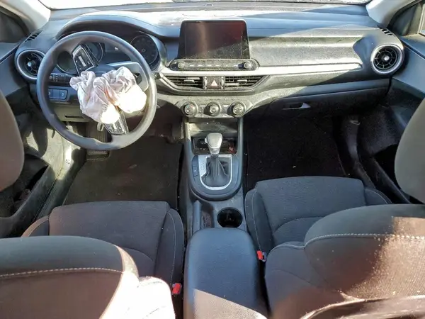 3KPF24AD7RE707341 2024 KIA FORTE - Image 8