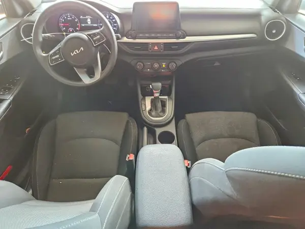 3KPF24AD7RE708263 2024 KIA FORTE - Image 8