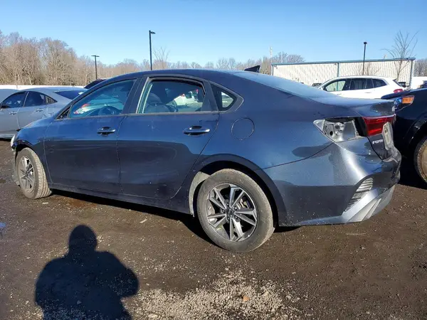 3KPF24AD7RE709414 2024 KIA FORTE - Image 2