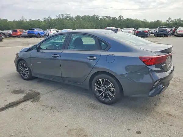 3KPF24AD7RE709915 2024 KIA FORTE - Image 2
