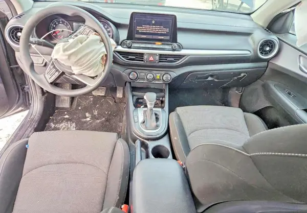 3KPF24AD7RE713141 2024 KIA FORTE - Image 8