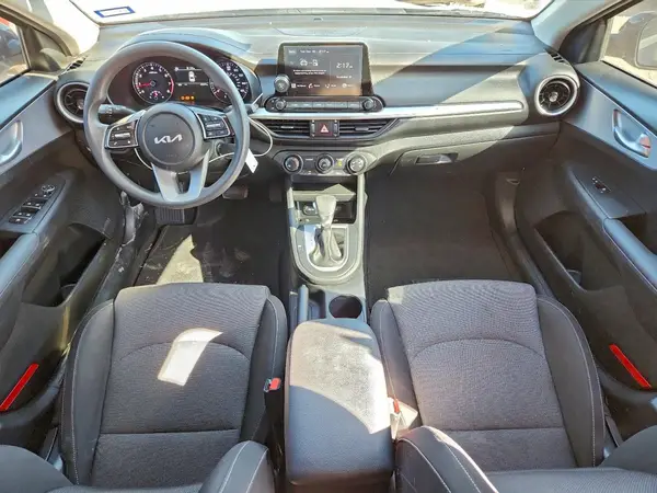 3KPF24AD7RE713706 2024 KIA FORTE - Image 8