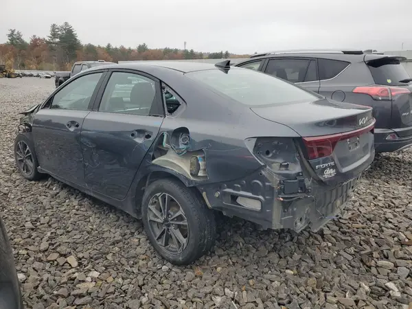 3KPF24AD7RE718971 2024 KIA FORTE - Image 2
