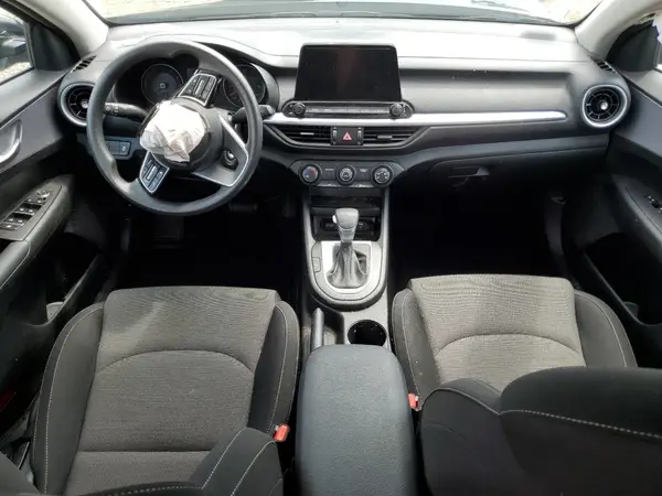 3KPF24AD7RE719201 2024 KIA FORTE - Image 8