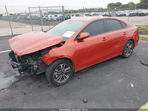 3KPF24AD7RE720252 2024 KIA FORTE - Image 2