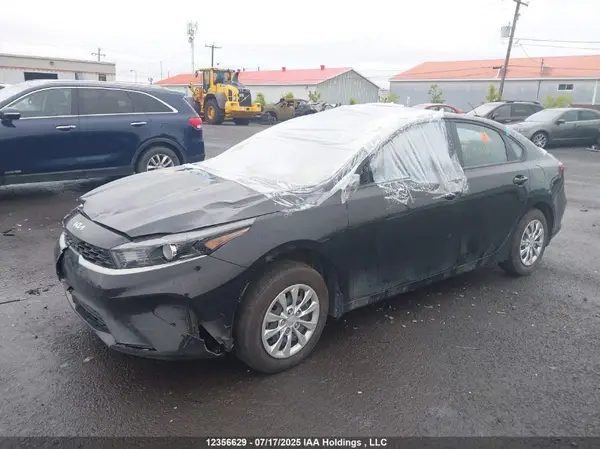 3KPF24AD7RE723040 2024 KIA FORTE - Image 2