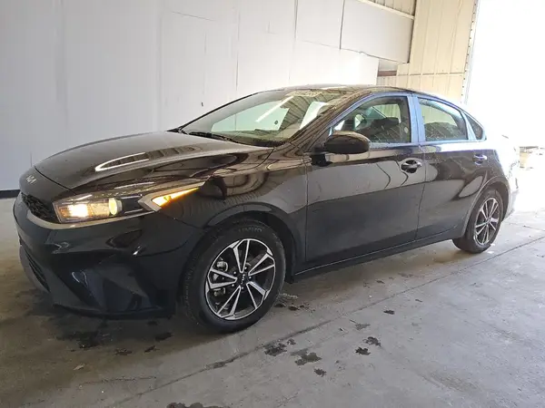3KPF24AD7RE724012 2024 KIA FORTE - Image 1