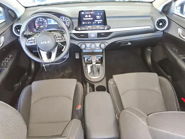 3KPF24AD7RE724012 2024 KIA FORTE - Image 8
