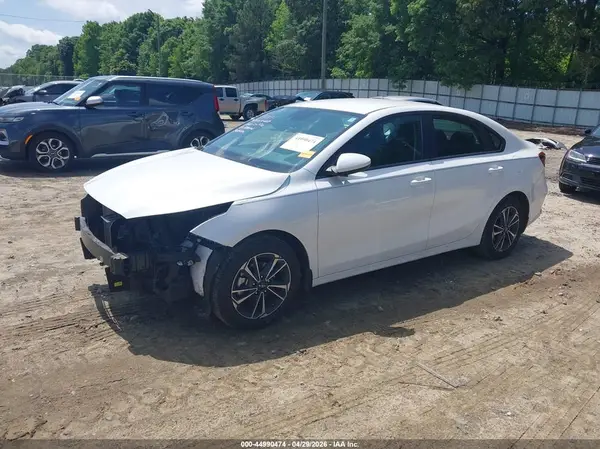 3KPF24AD7RE724530 2024 KIA FORTE - Image 2