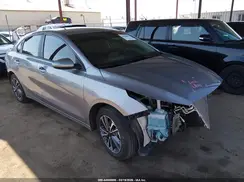 3KPF24AD7RE725757 2024 KIA FORTE