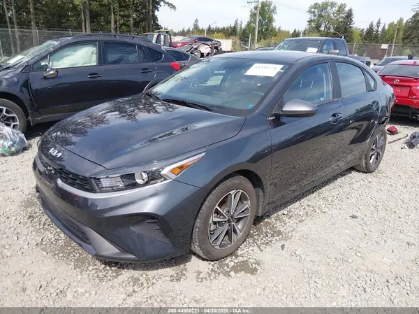 3KPF24AD7RE726259 2024 KIA FORTE - Image 2