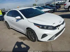 3KPF24AD7RE727542 2024 KIA FORTE