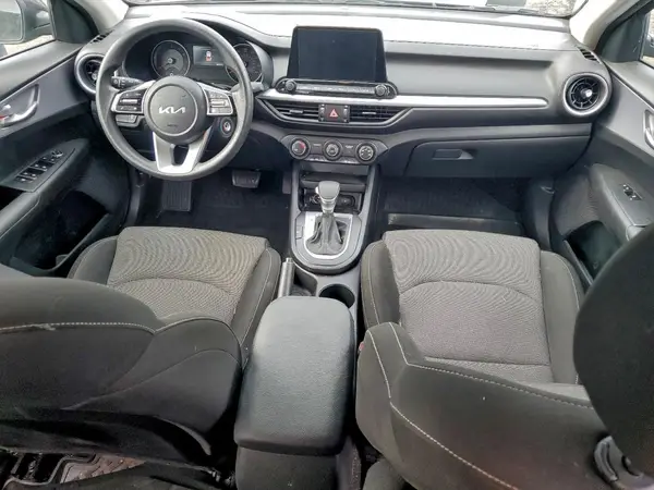 3KPF24AD7RE728478 2024 KIA FORTE - Image 8