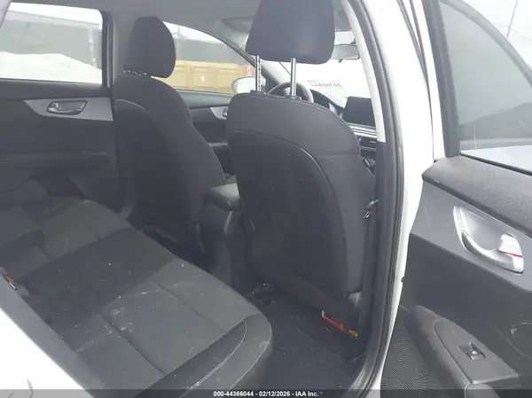 3KPF24AD7RE728545 2024 KIA FORTE - Image 8