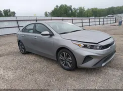 3KPF24AD7RE728688 2024 KIA FORTE