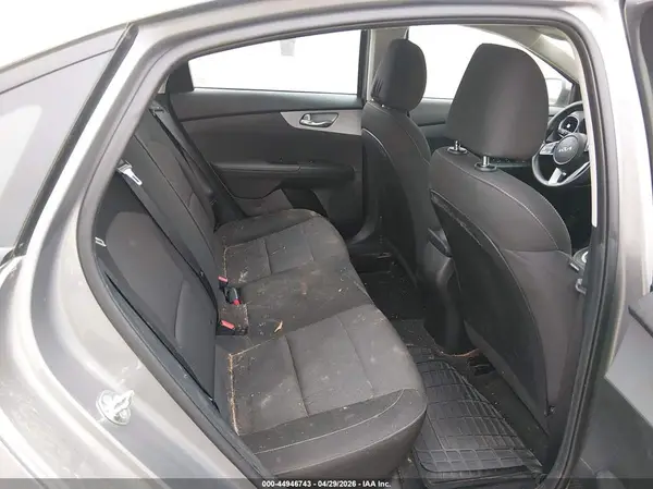 3KPF24AD7RE728688 2024 KIA FORTE - Image 8