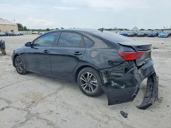 3KPF24AD7RE730537 2024 KIA FORTE - Image 2