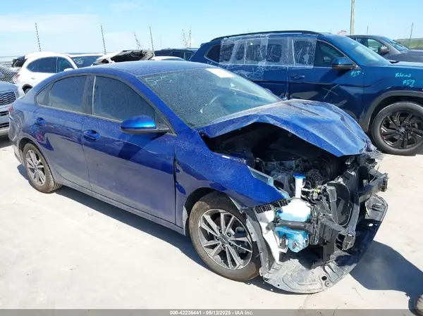 3KPF24AD7RE730554 2024 KIA FORTE - Image 1