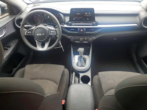 3KPF24AD7RE730859 2024 KIA FORTE - Image 8
