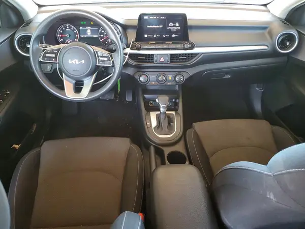 3KPF24AD7RE731171 2024 KIA FORTE - Image 8