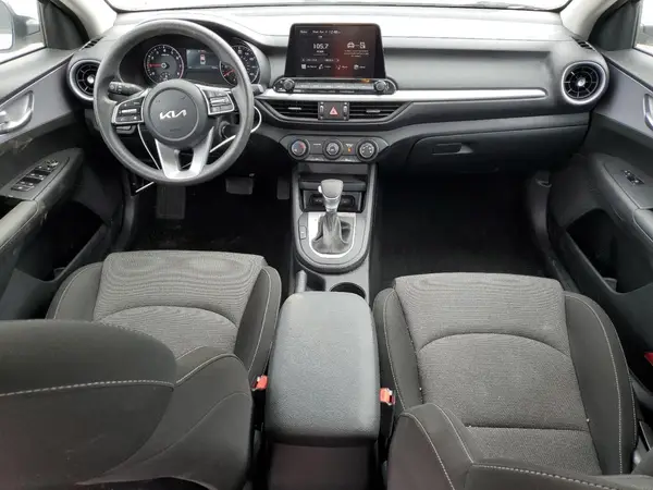 3KPF24AD7RE731428 2024 KIA FORTE - Image 8