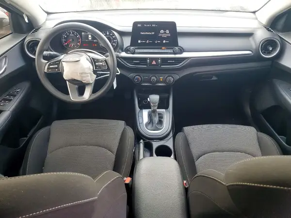 3KPF24AD7RE731865 2024 KIA FORTE - Image 8