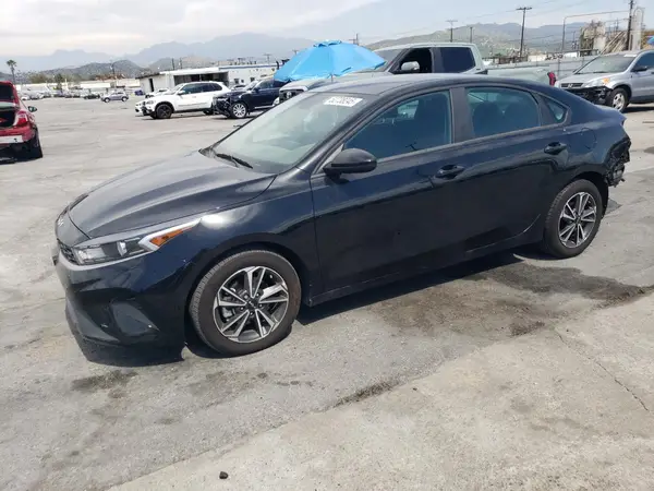 3KPF24AD7RE735012 2024 KIA FORTE - Image 1