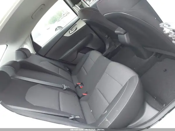 3KPF24AD7RE735527 2024 KIA FORTE - Image 8
