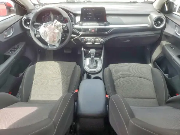 3KPF24AD7RE736046 2024 KIA FORTE - Image 8